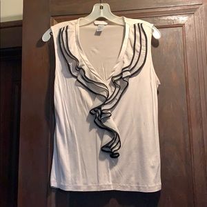 Sleeveless ruffle top in rose color